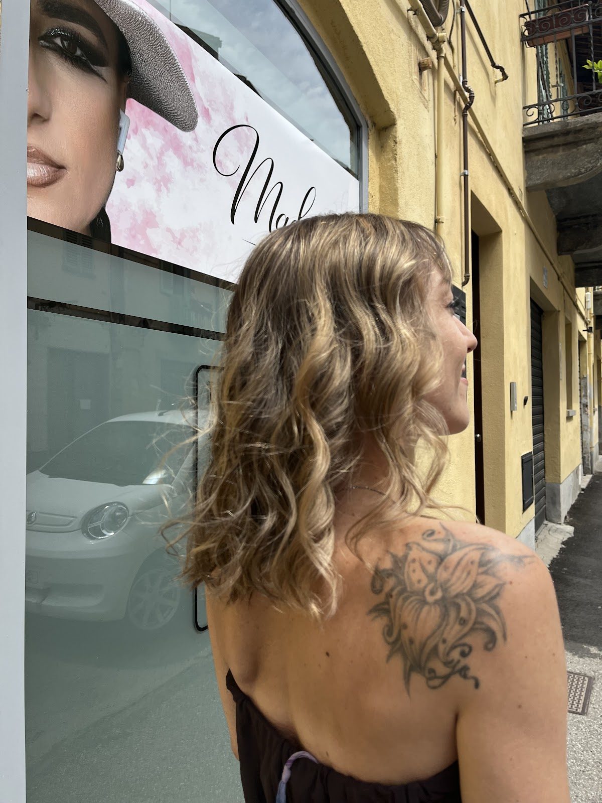 Onde morbide e schiariture naturali realizzate da Madame Hair Style